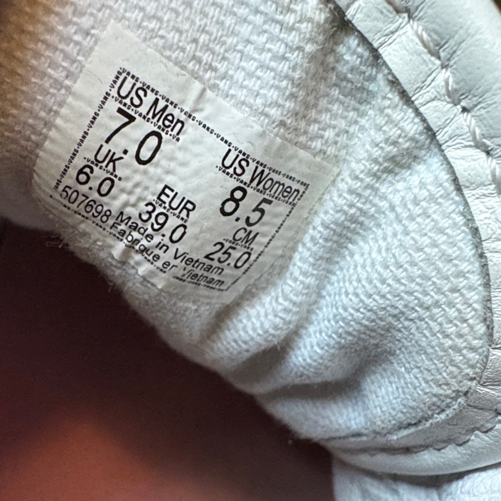 Vans Classic White leather and Pink Sneakers - Picture 8 of 8